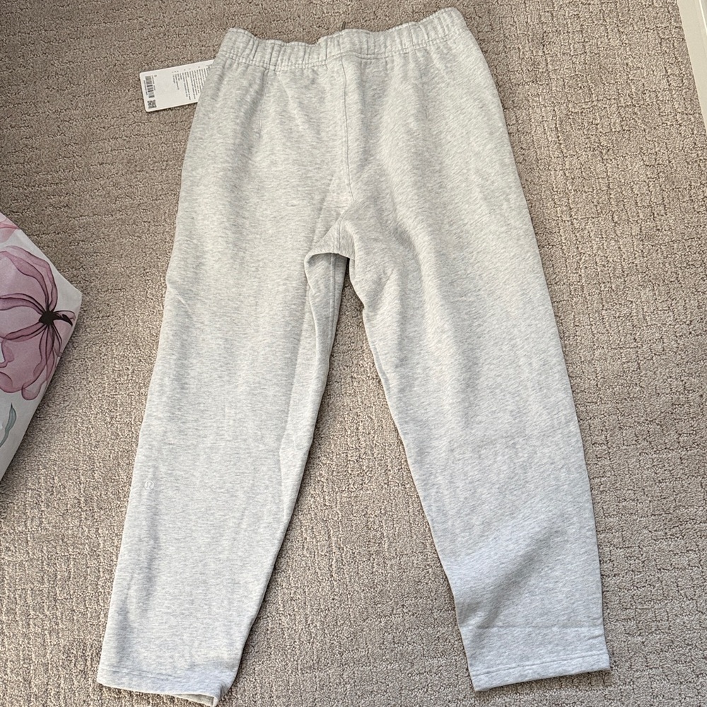 Lululemon Scuba Mid-rise Tapered 7/8 pant - Picture 3 of 4